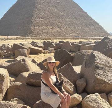 Full Day to Giza Pyramids, Sphinx, Memphis, Sakkara with Lunch 